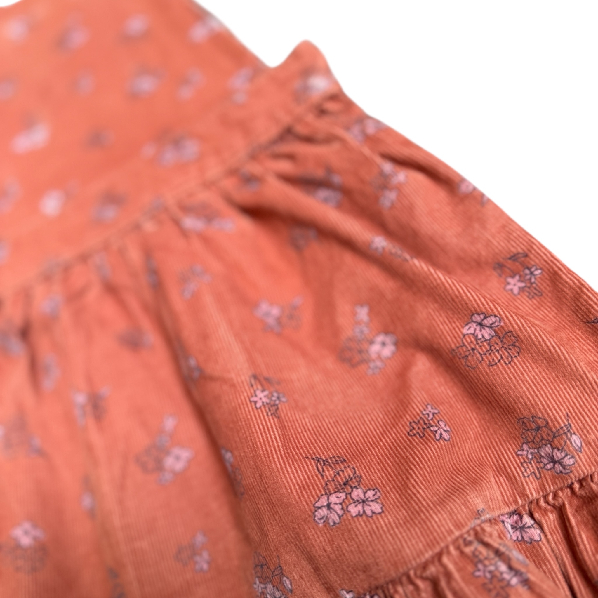 Růžovohnědé manšestrové šaty na lacl s květy H&M