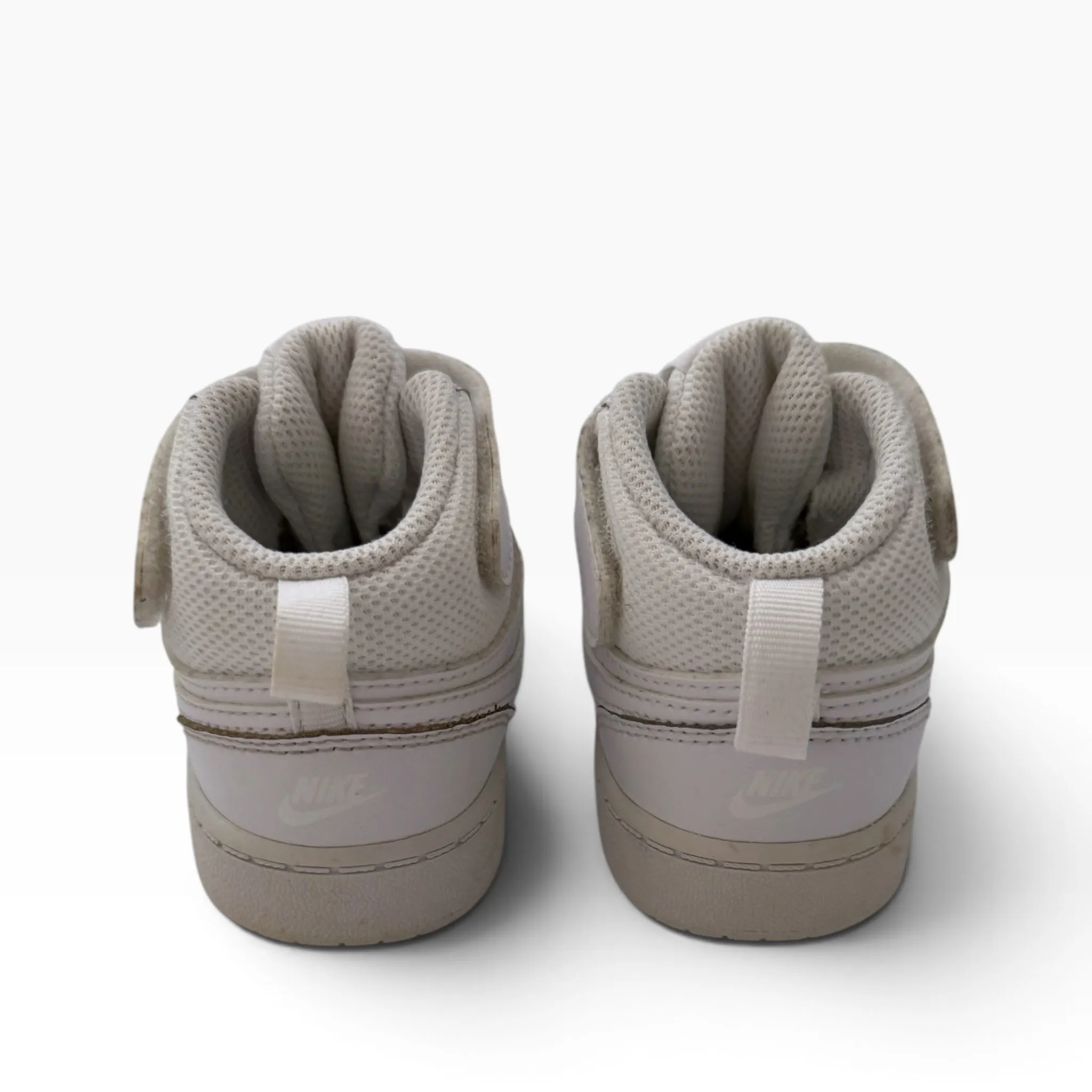 Bílé tenisky NIKE Court Borough Mid 2