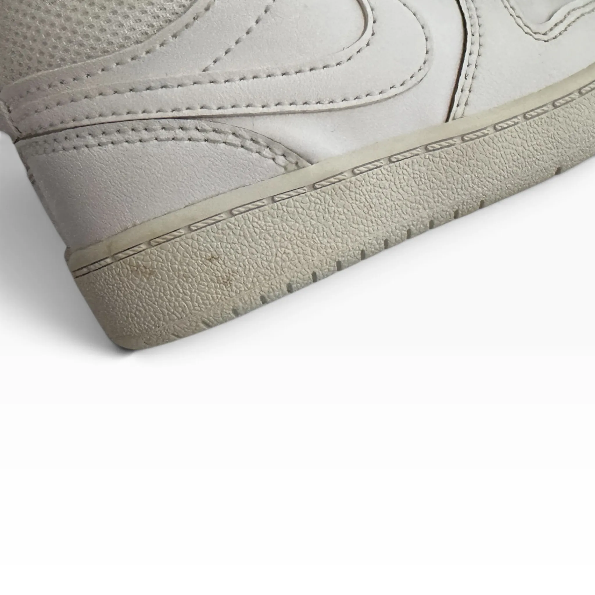 Bílé tenisky NIKE Court Borough Mid 2