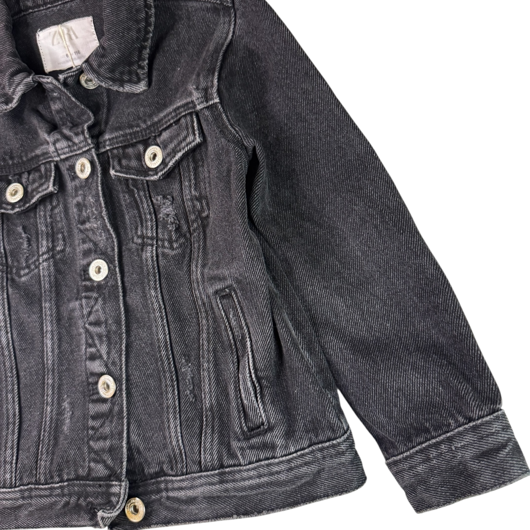 Černá bunda se stříbrnými knoflíky ZARA